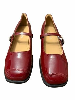 Women's Red Patent Mary Jane Flats